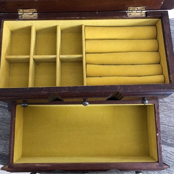 Vtg Wooden Jewelry Chest with Lining - Picture 7 of 11